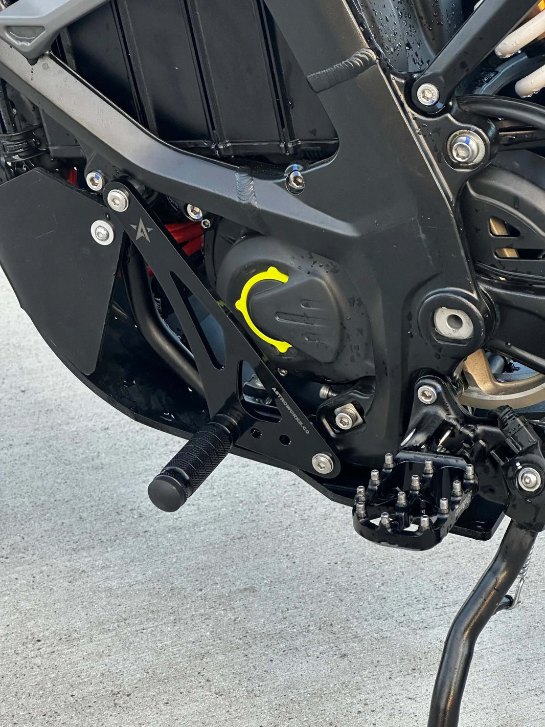 Surron Ultra Bee Shift Lock Astroworks Co Astroworks