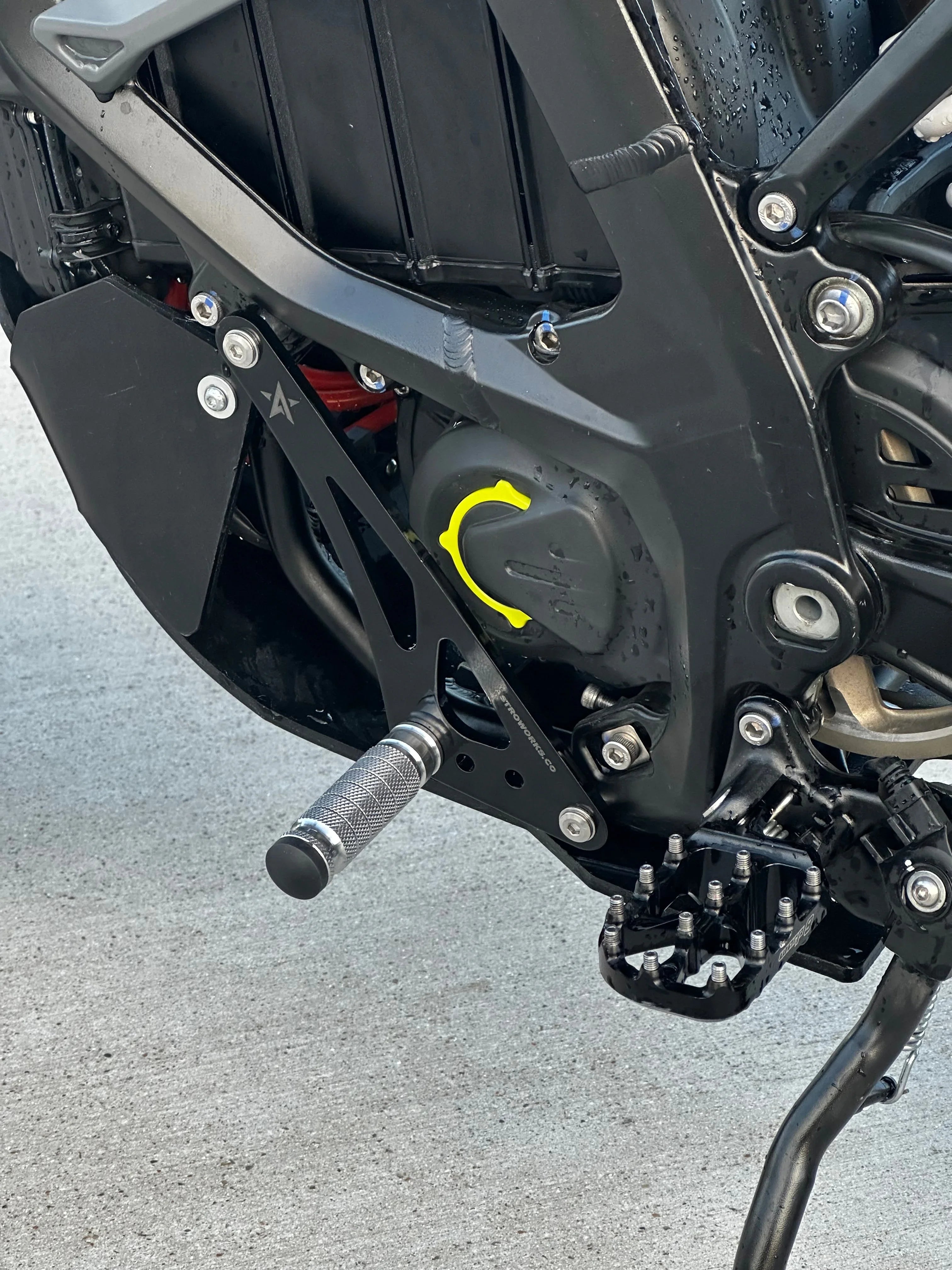 Surron Ultra Bee Shift Lock Astroworks Co Astroworks