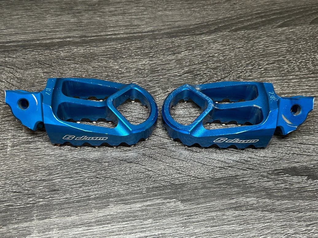 Warp 9 Pegs Surron Light Bee/E-Ride Pro EV Warehouse